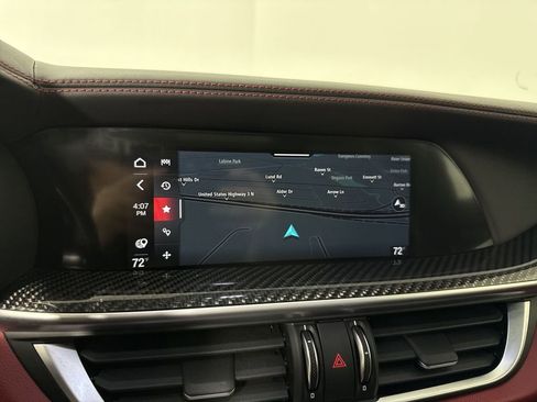 Used 2020 Alfa Romeo Stelvio Quadrifoglio image 27