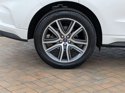 Certified 2019 Ford Edge Titanium w/ Equipment Group 301A image 10
