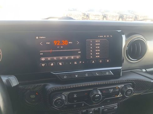 Used 2020 Jeep Wrangler Unlimited Sport AWD/4WD image 13