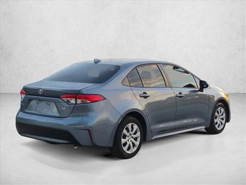Used 2024 Toyota Corolla LE FWD image 5