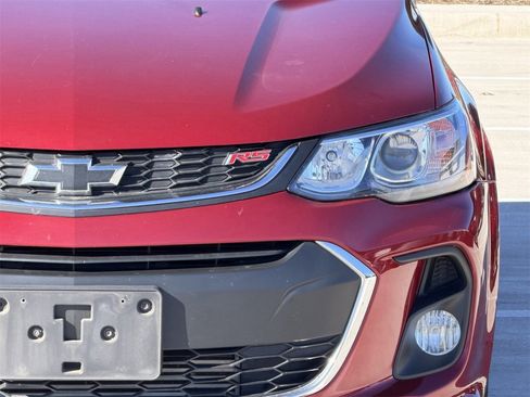 Used 2020 Chevrolet Sonic LT w/ Convenience Package image 9