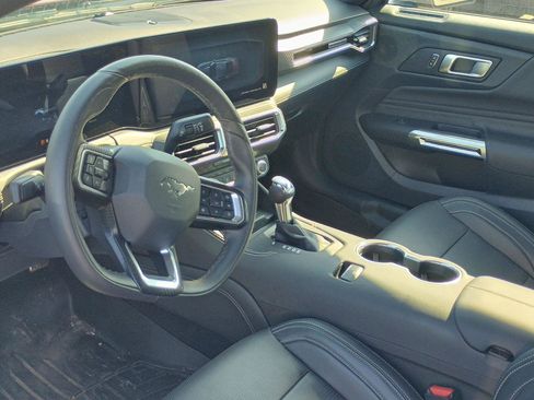 Used 2024 Ford Mustang GT Premium RWD image 4