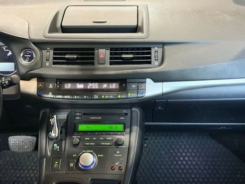 Used 2012 Lexus CT 200h Premium FWD image 13