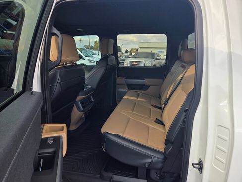 Used 2024 Ford F350 Lariat w/ Lariat Ultimate Package image 10