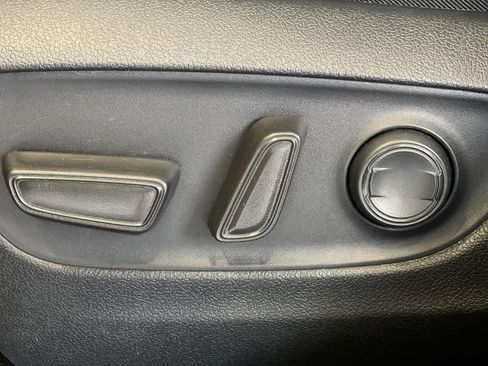 Certified 2025 Toyota RAV4 XLE AWD/4WD image 15