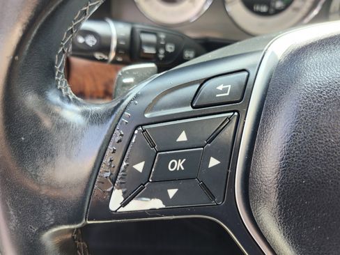 Used 2015 Mercedes-Benz GLK 350 2WD image 23