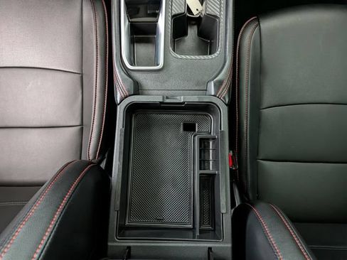 Used 2025 Nissan Sentra SR w/ SR Premium Package FWD image 31