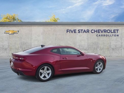 Used 2019 Chevrolet Camaro LT RWD image 8