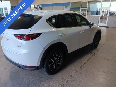 Used 2017 MAZDA CX-5 Grand Touring FWD image 3