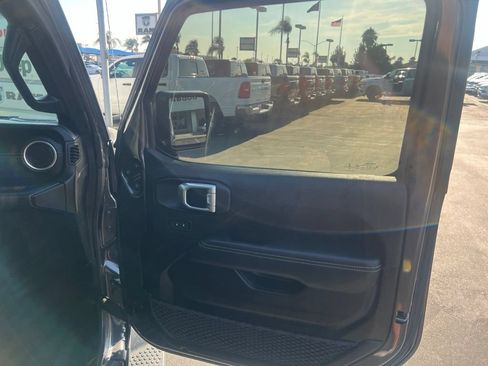 Used 2022 Jeep Wrangler Unlimited Sahara AWD/4WD image 42