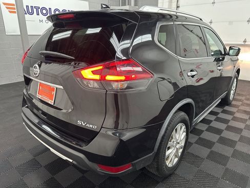 Used 2018 Nissan Rogue SV w/ Premium Package image 10