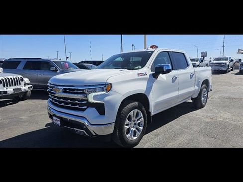 Used 2024 Chevrolet Silverado 1500 LTZ AWD/4WD image 7
