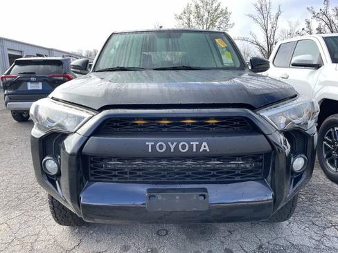 Used 2015 Toyota 4Runner SR5 image 7
