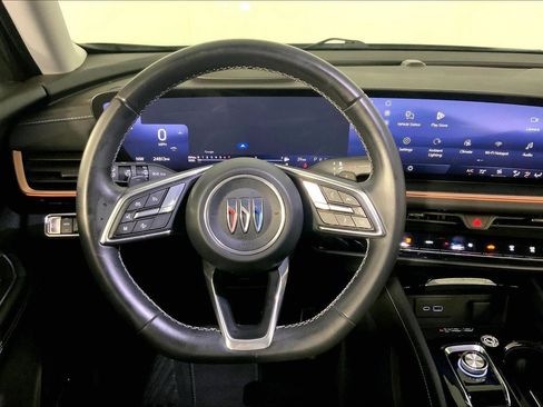Used 2025 Buick Envision Sport Touring AWD/4WD image 5