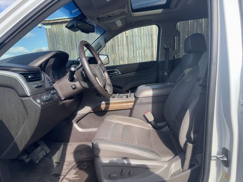 Used 2019 GMC Yukon Denali w/ Denali Ultimate Package AWD/4WD image 11
