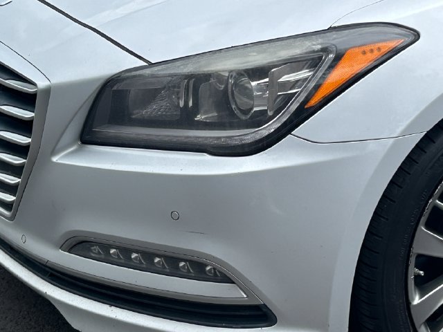 Used 2015 Hyundai Genesis 5.0 RWD image 10