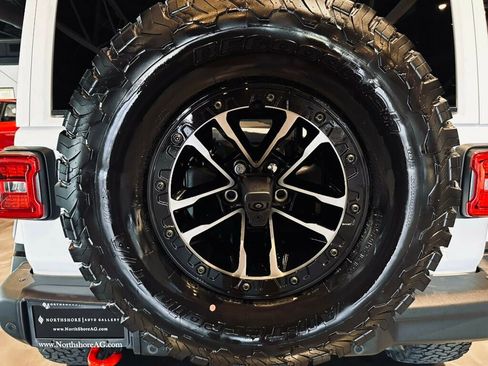Used 2024 Jeep Wrangler Unlimited Rubicon AWD/4WD image 30
