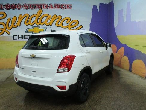 Used 2020 Chevrolet Trax LS w/ LPO, Cargo Package image 8