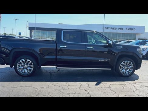 Certified 2025 GMC Sierra 1500 Denali w/ Denali Reserve Package AWD/4WD image 9