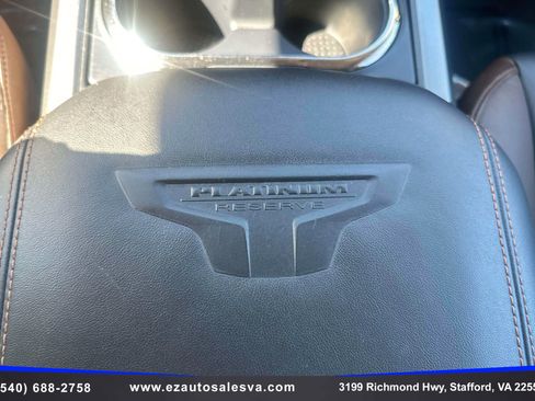 Used 2017 Nissan Titan Platinum Reserve image 30