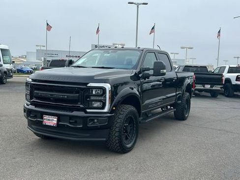 New 2026 Ford F250 Lariat w/ Black Appearance Package image 8
