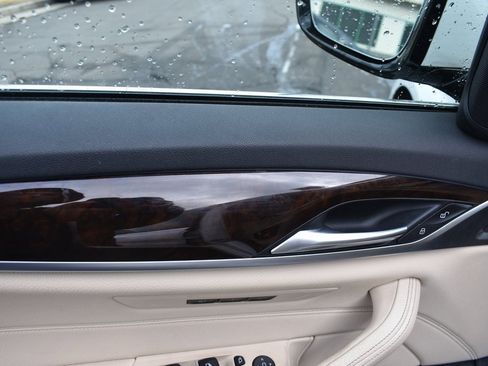 Used 2018 BMW 530e xDrive w/ Premium Package 2 image 12