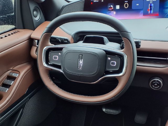 New 2026 Lincoln Navigator Reserve AWD/4WD image 11