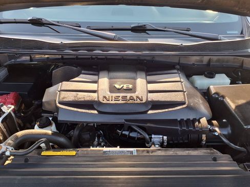 Used 2023 Nissan Titan PRO-4X w/ Pro-4x Convenience Package AWD/4WD image 28