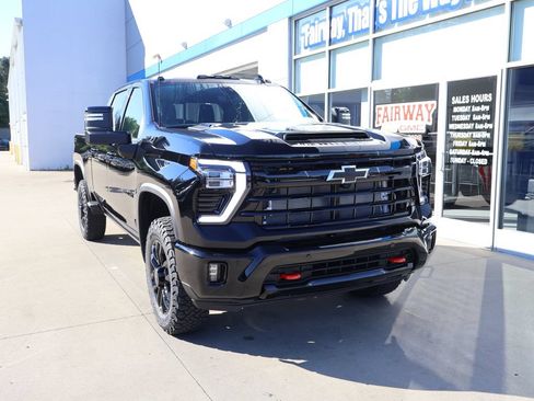 New 2026 Chevrolet Silverado 3500 LTZ w/ LTZ Plus Package AWD/4WD image 2
