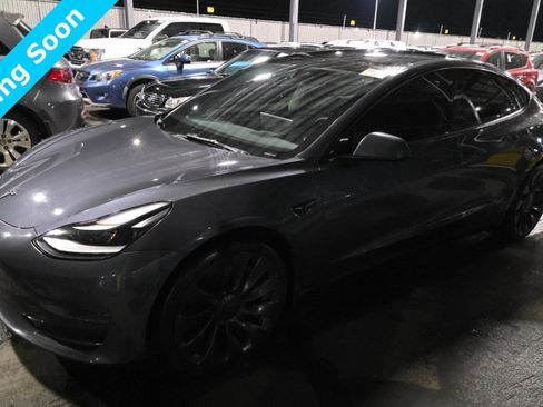 Used 2022 Tesla Model 3 Performance image 3