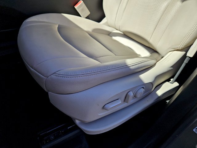 Used 2023 Buick Enclave Essence w/ Experience Buick Package AWD/4WD image 8