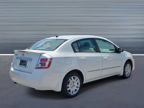 Used 2012 Nissan Sentra 2.0 S FWD image 3