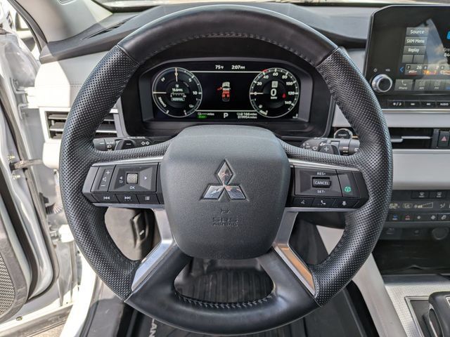 Used 2023 Mitsubishi Outlander SEL 40th Anniversary AWD/4WD image 9