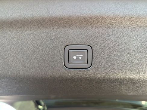 New 2026 Chevrolet Tahoe LT AWD/4WD image 18