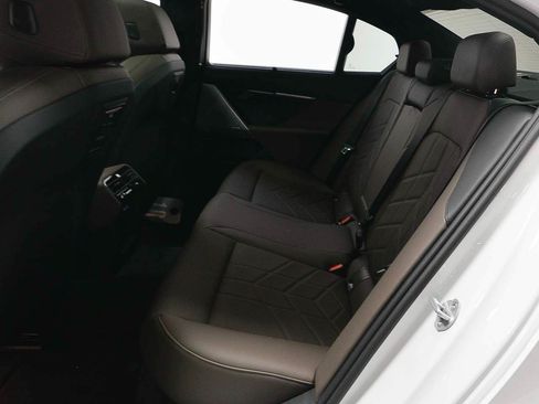 Used 2026 BMW 530i w/ Executive Package RWD image 11