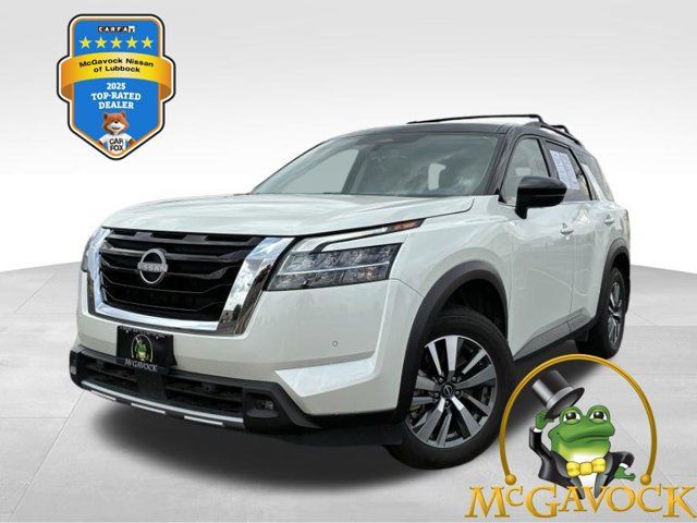 Certified 2024 Nissan Pathfinder SL FWD image 1