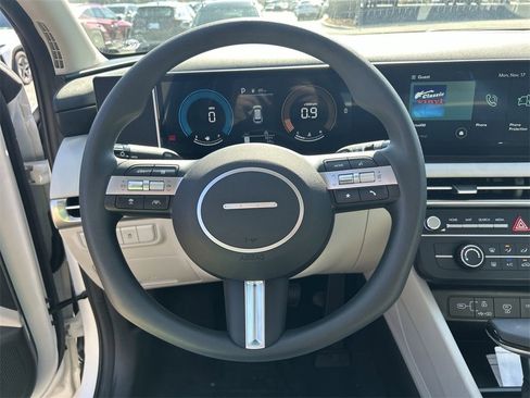 New 2026 Hyundai Tucson SE image 27