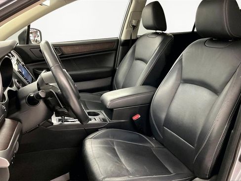 Used 2019 Subaru Outback 3.6R Limited w/ Popular Package #2 image 18