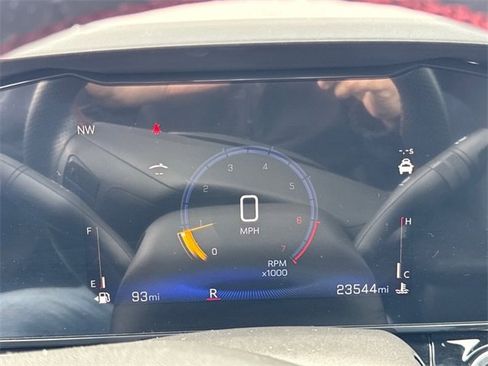 Certified 2024 Chevrolet Trax RS w/ Sunroof Package image 22