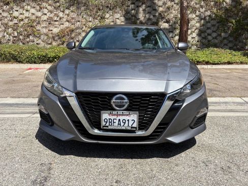 Used 2022 Nissan Altima 2.5 S image 1
