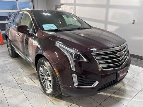 Used 2018 Cadillac XT5 Luxury w/ Driver Awareness Package image 5