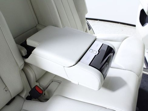 Used 2024 Land Rover Range Rover Long Wheelbase SE image 15