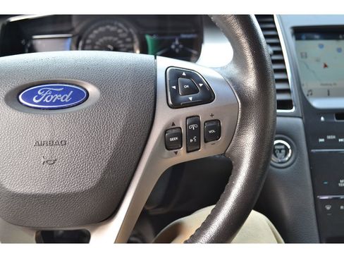 Used 2016 Ford Taurus SEL w/ Equipment Group 201A image 18
