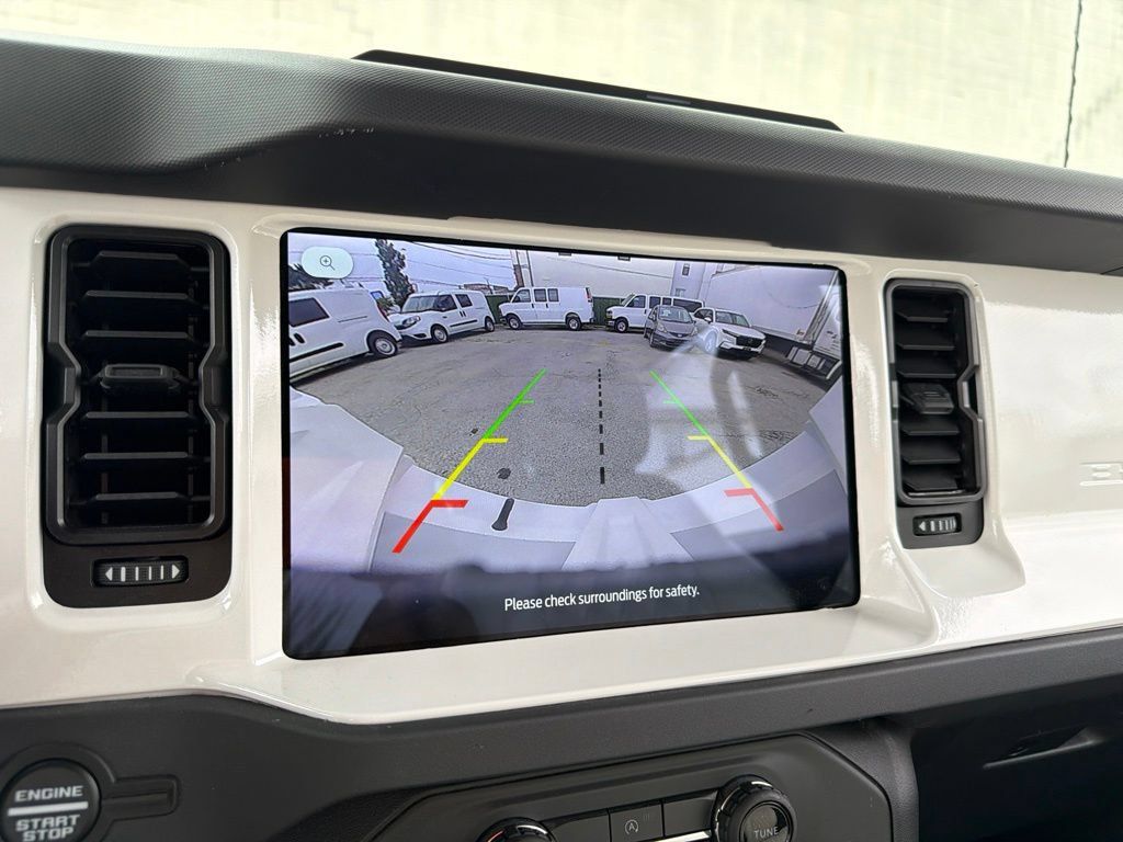 Used 2025 Ford Bronco 4-Door AWD/4WD image 45