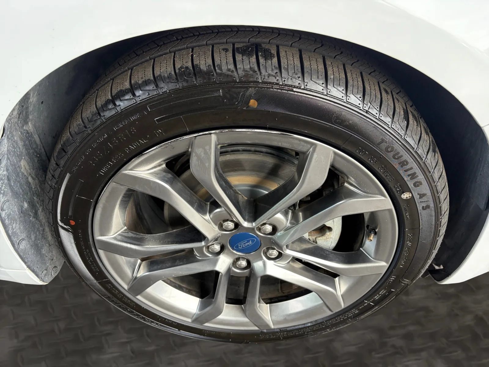 Used 2020 Ford Fusion SEL FWD image 39