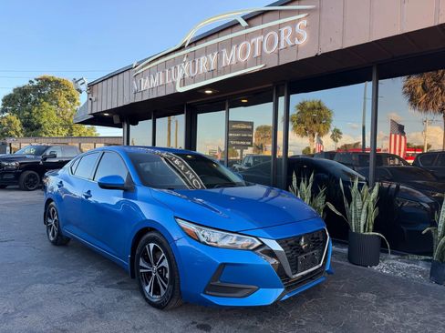 Used 2021 Nissan Sentra SV FWD image 2