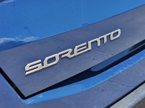 New 2026 Kia Sorento S w/ S Panoramic Sunroof Package FWD image 7