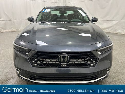 Used 2025 Honda Accord Touring image 4