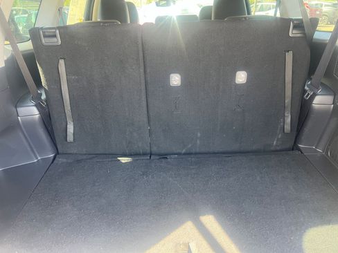 Used 2025 Toyota Grand Highlander FWD image 32