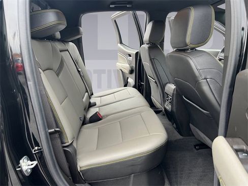 Used 2025 Chevrolet Colorado ZR2 w/ Technology Package image 18